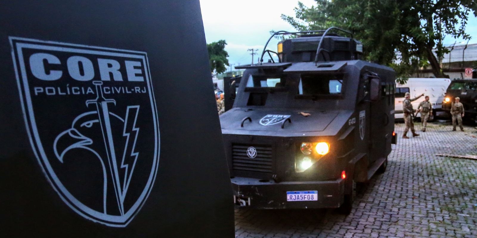 rj:-operacao-na-mare-apreende-recorde-de-48-toneladas-de-drogas