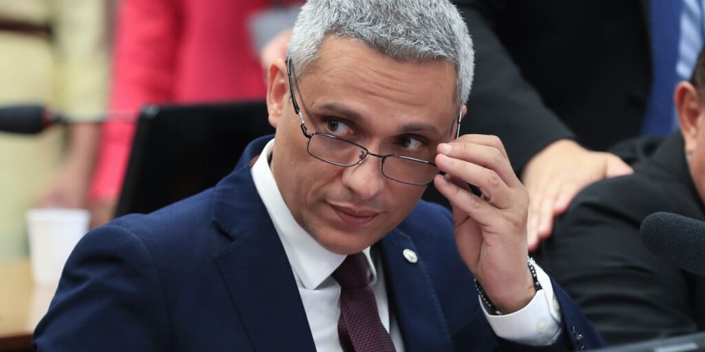 deputado-gustavo-gayer-vira-reu-no-stf-por-injuria-contra-lula