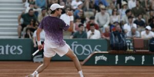 joao-fonseca-estreia-com-vitoria-no-torneio-de-roland-garros