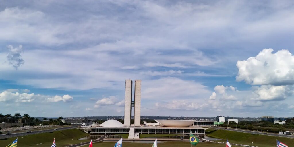 congresso-tem-agenda-esvaziada-com-sao-joao-e-copa
